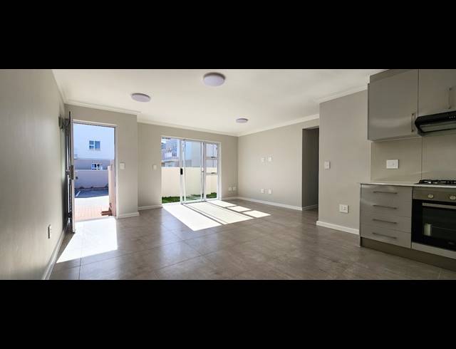 2 BEDROOM APARTMENT RENTED IN SUNNINGDALE